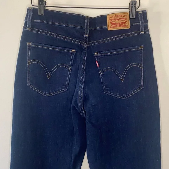 Levi Classic‎ Straight Jeans 2 - Picture 4 of 11